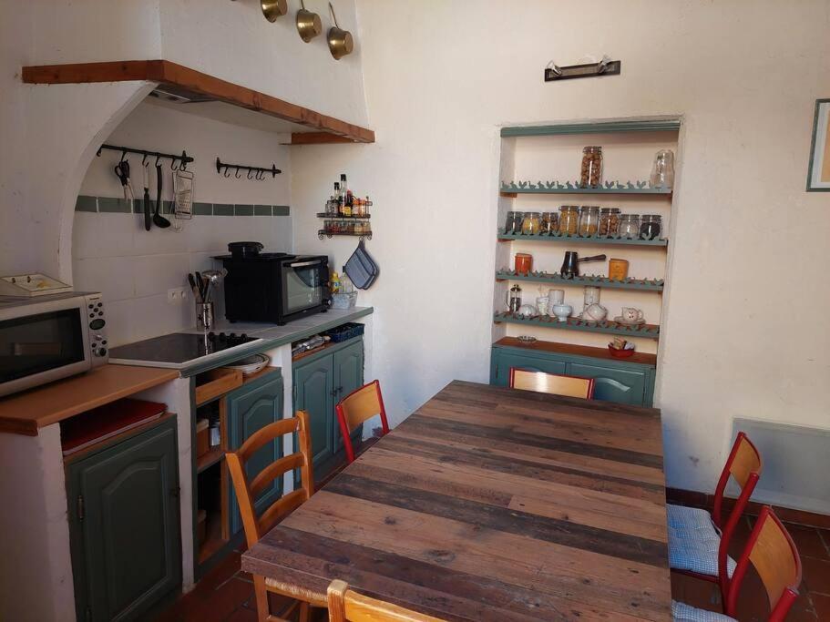 Maison De Cesar Saint-Saturnin-lès-Apt Exterior photo